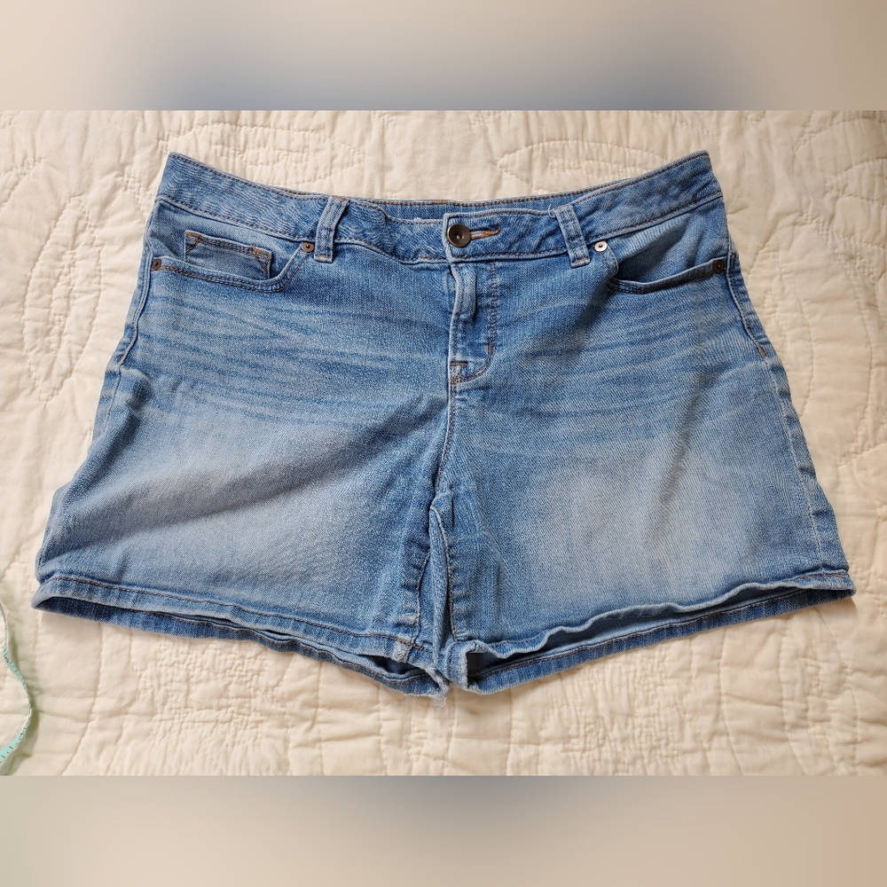STYLUS 30/10 Light Blue Jean Shorts for Women